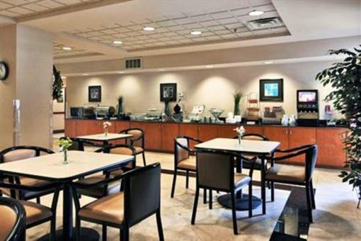 фото отеля Wingate by Wyndham Dallas Love Field