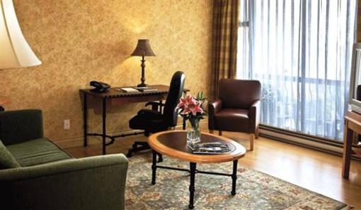 фото отеля Sunset Inn and Suites