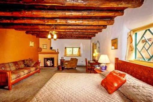 фото отеля Inn of the Turquoise Bear B&B