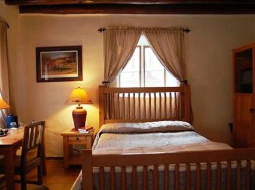 фото отеля Inn of the Turquoise Bear B&B