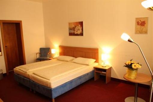 фото отеля Germania Hotel