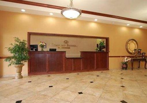 фото отеля Comfort Suites Yukon