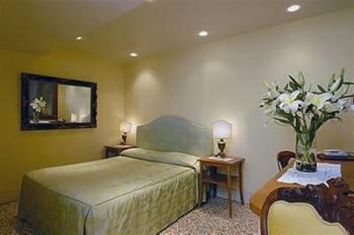 фото отеля Hotel San Zulian