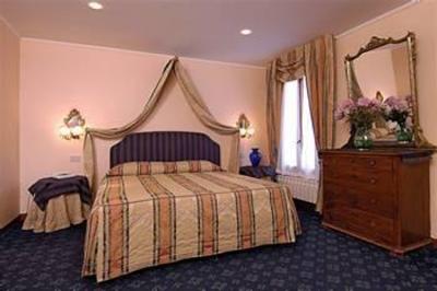 фото отеля Hotel San Zulian