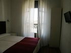 фото отеля Hostal Santa Isabel Madrid