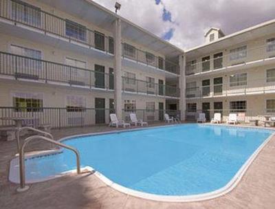 фото отеля Days Inn Branson/Near the Strip