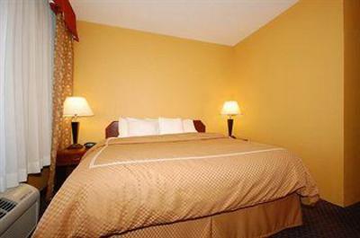 фото отеля Comfort Suites Stevens Point