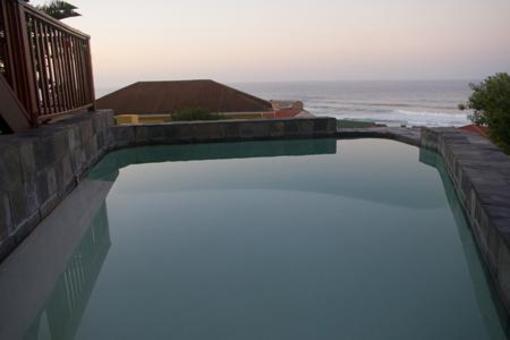 фото отеля Big Blue Beach Lodge