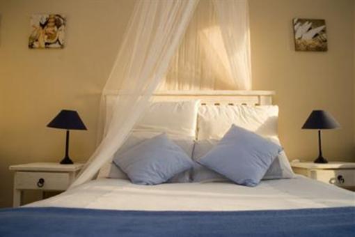 фото отеля Big Blue Beach Lodge