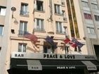 фото отеля Peace and Love Hostel Paris