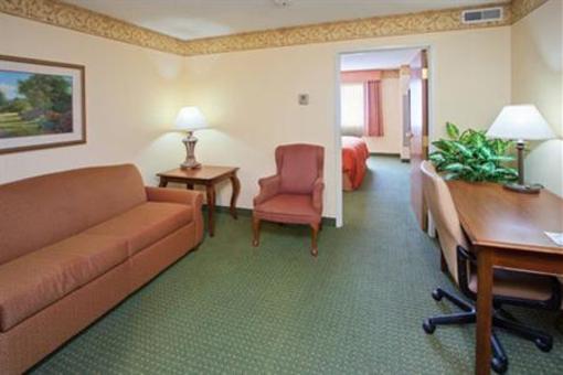 фото отеля Country Inn & Suites Mishawaka