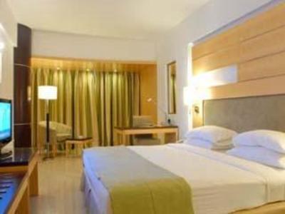фото отеля Peninsula Grand Hotel Mumbai