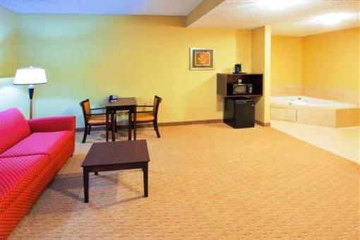 фото отеля Holiday Inn Express Baltimore-Downtown