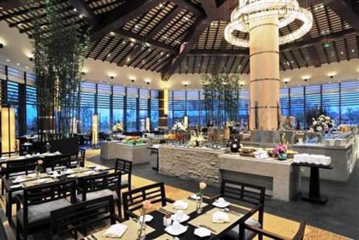 фото отеля Worldhotel Grand Dushulake Suzhou