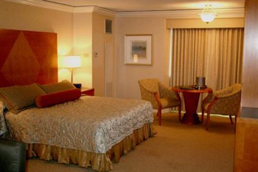 фото отеля Hilton Casino Atlantic City Resort