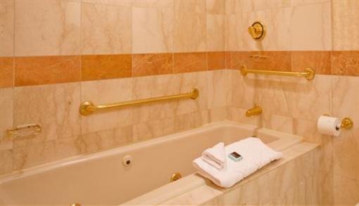 фото отеля Hilton Casino Atlantic City Resort