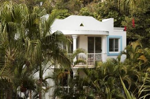 фото отеля Santorini By The Sea Resort Gold Coast