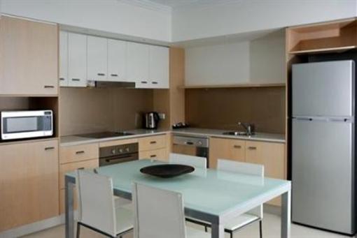 фото отеля Chancellor Executive Apartments Gold Coast