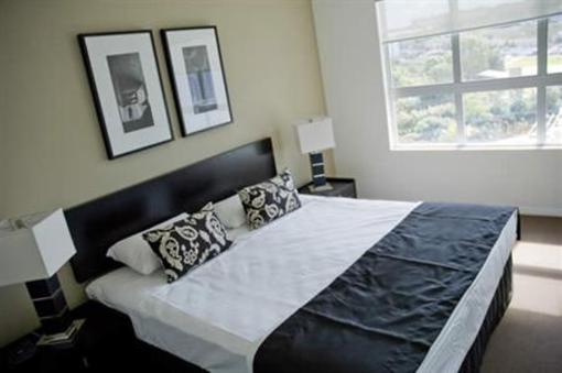 фото отеля Chancellor Executive Apartments Gold Coast