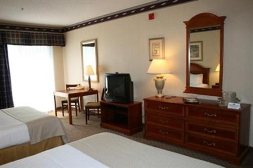 фото отеля The Plaza Hotel & Suites