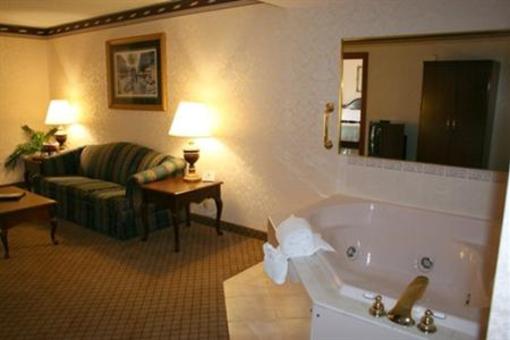 фото отеля The Plaza Hotel & Suites