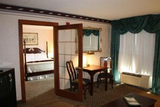 фото отеля The Plaza Hotel & Suites