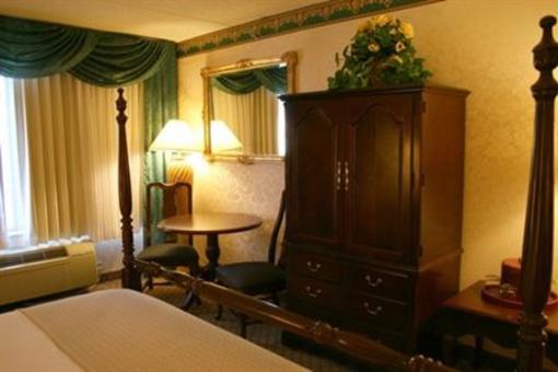 фото отеля The Plaza Hotel & Suites