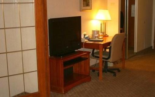 фото отеля The Plaza Hotel & Suites