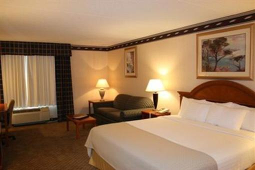 фото отеля The Plaza Hotel & Suites