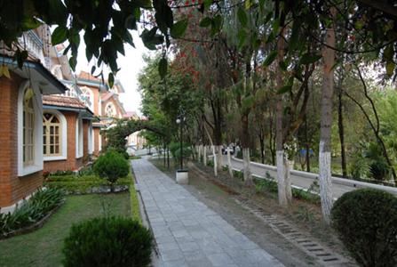 фото отеля Park Village Hotel & Resort