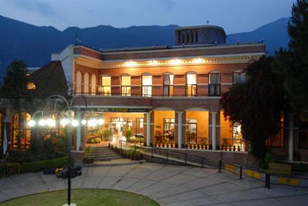 фото отеля Park Village Hotel & Resort