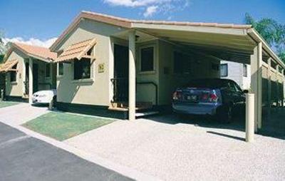 фото отеля Ashmore Palms Holiday Village