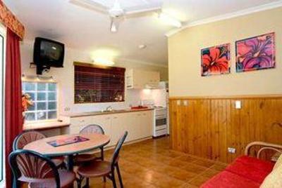 фото отеля Ashmore Palms Holiday Village