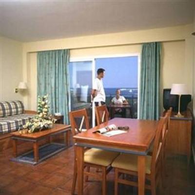 фото отеля Aparthotel THB Bahia Ibiza