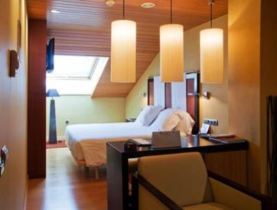 фото отеля Hotel Fruela