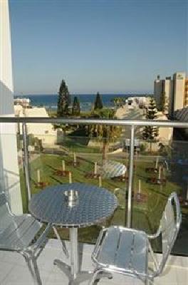 фото отеля Frixos Hotel Apartments Larnaca