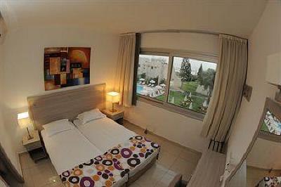 фото отеля Frixos Hotel Apartments Larnaca