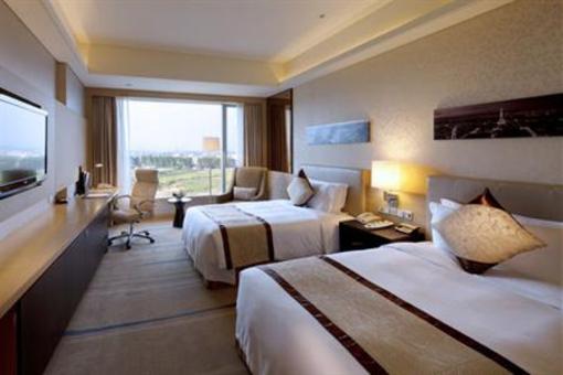 фото отеля Crowne Plaza Guangzhou Huadu Hotel Guangzhou