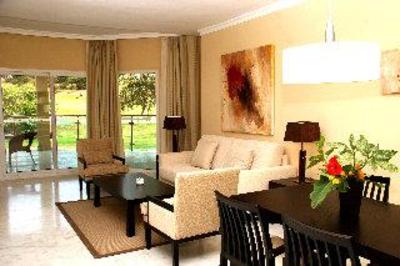 фото отеля Suites Duquesa Golf
