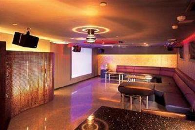 фото отеля Holiday Inn Express Tianjin Dongli