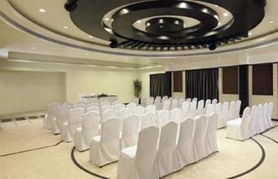 фото отеля Solitaire Hotel Bangalore