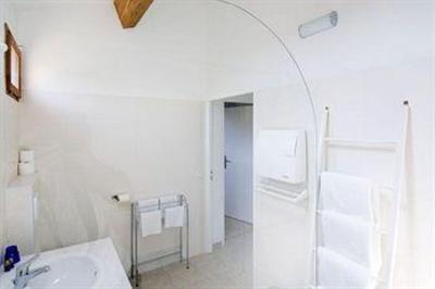 фото отеля Residence Les Sources Saint-Remy-de-Provence