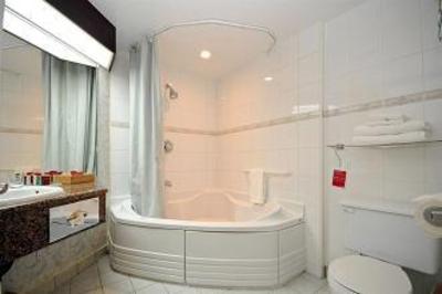 фото отеля Ramada Plaza Manoir du Casino