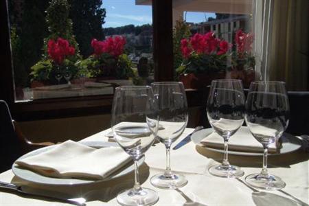 фото отеля Hotel Emporda