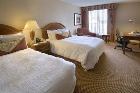 фото отеля Hilton Garden Inn Newport News