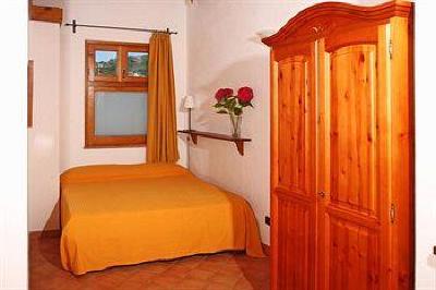 фото отеля Borgo San Francesco Bed & Breakfast Gioiosa Marea