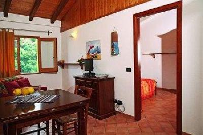 фото отеля Borgo San Francesco Bed & Breakfast Gioiosa Marea