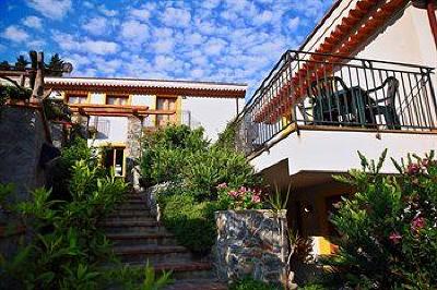 фото отеля Borgo San Francesco Bed & Breakfast Gioiosa Marea