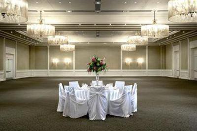 фото отеля The Westin Prince Toronto