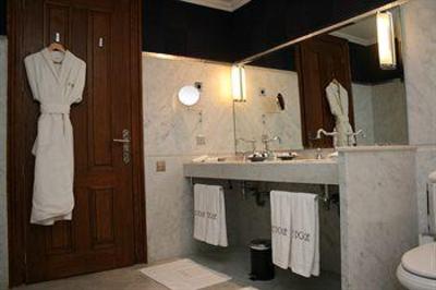 фото отеля Hotel & Spa Le Doge - Relais & Chateaux